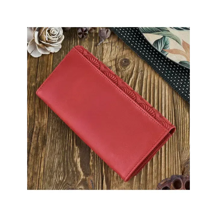 Elegant Geometric Embossed Natural Leather Women's Wallet - RFID Protection, Ample Storage & Stylish Design