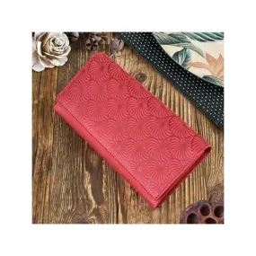 Elegant Geometric Embossed Natural Leather Women's Wallet - RFID Protection, Ample Storage & Stylish Design