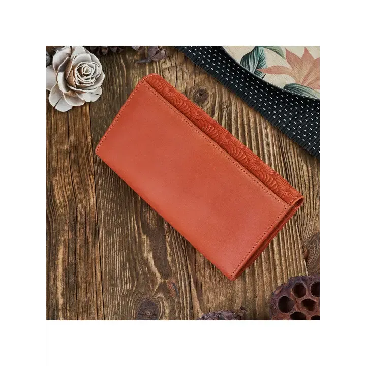 Elegant Geometric Embossed Natural Leather Women's Wallet - RFID Protection, Ample Storage & Stylish Design