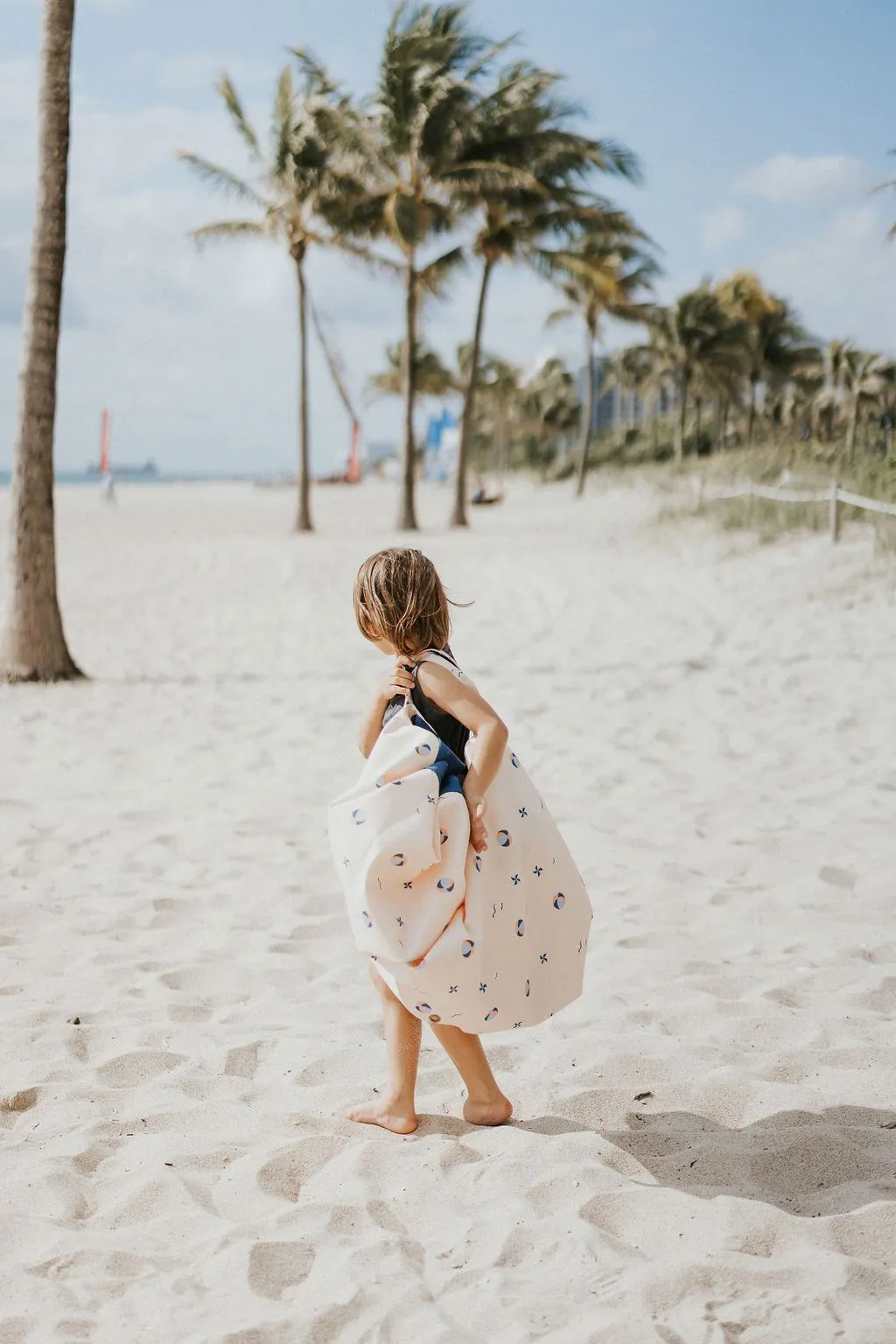 Outdoor storage bag ballon