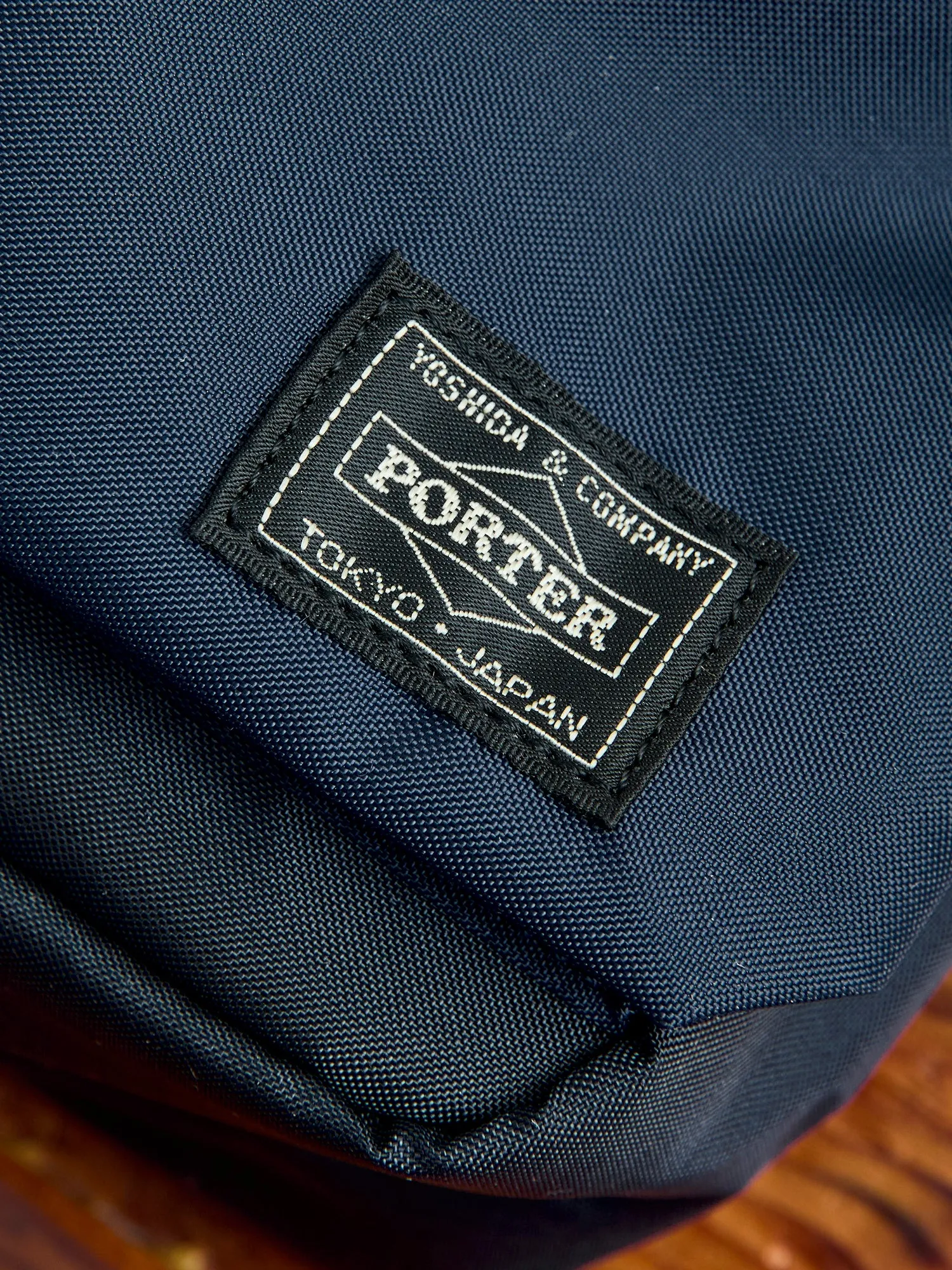 "Force" Shoulder Bag (S) in Navy