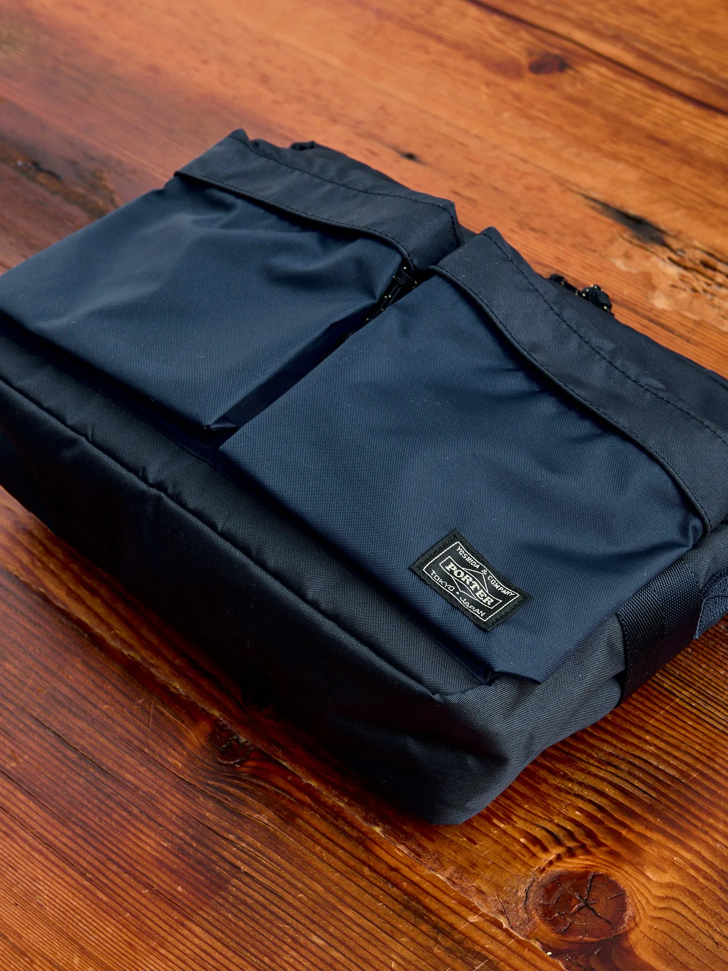 "Force" Shoulder Bag (S) in Navy