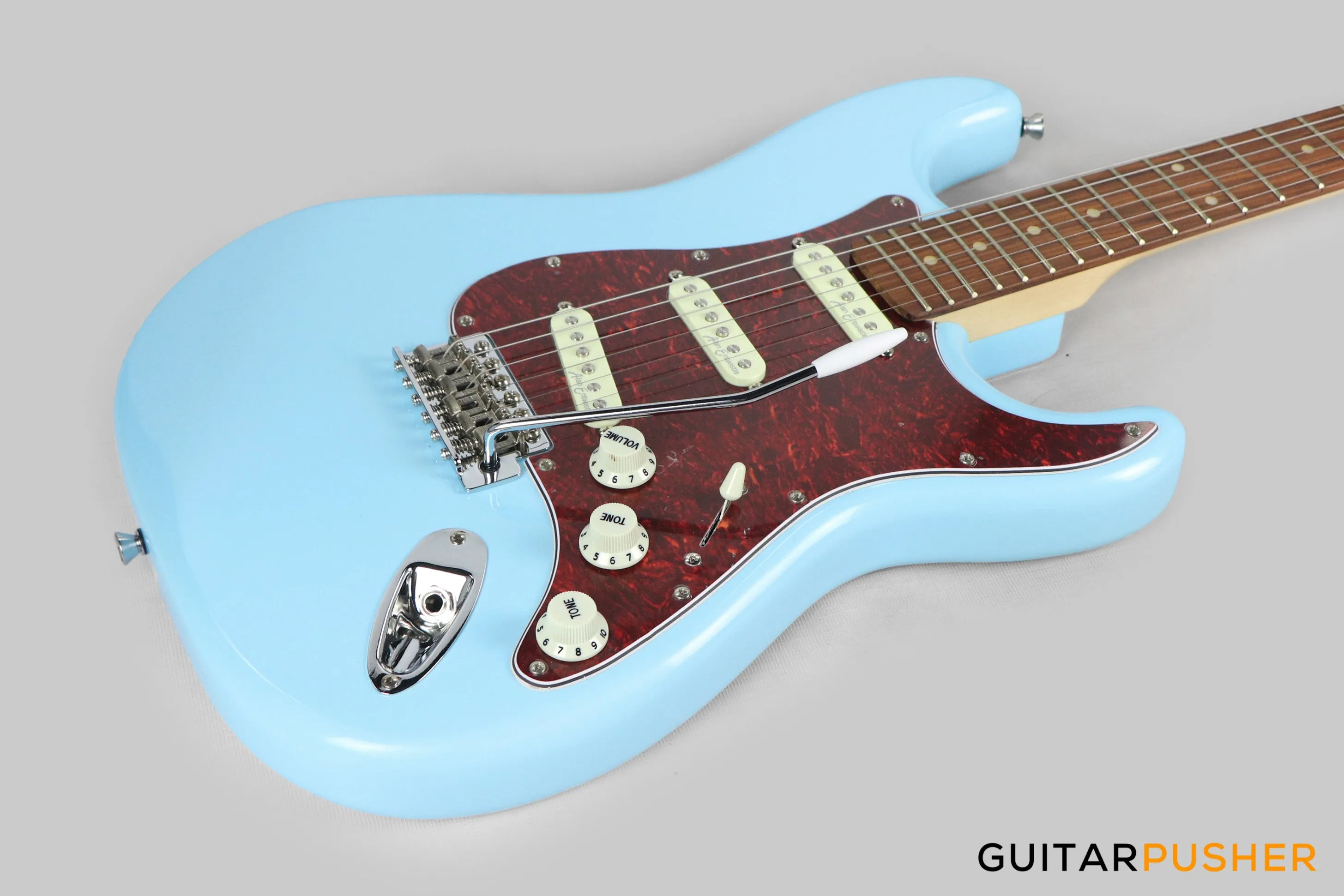 Vintage Coaster Series V60 S-Style Electric Guitar w/ Kinsman 10-Watt Amplifier, Gig Bag, & Accessories - Laguna Blue